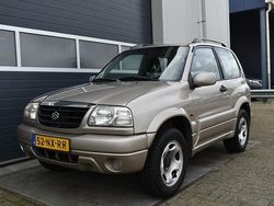 Beige Gebruikt 2004 Suzuki Grand Vitara SUV | € 4.999 (Eerlijke prijs)