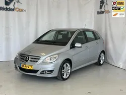 Grijs Gebruikt 2011 Mercedes B180 Business MPV | € 8.999 (Duur)