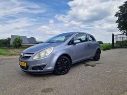 Zilver Gebruikt 2007 Opel Corsa Essentia Hatchback | € 1.500 (Goede deal)
