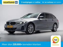 Grijs Gebruikt 2022 BMW 318 Executive Stationwagen | € 28.445 (Goede deal)