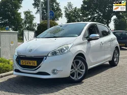 Wit Gebruikt 2013 Peugeot 208 Hatchback | € 8.950 (Eerlijke prijs)