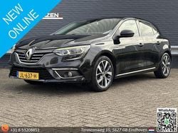 Zwart Gebruikt 2016 Renault Mégane III Bose Edition Hatchback | € 7.850 (Goede deal)