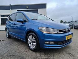 Blauw Gebruikt 2016 VW Touran MPV | € 9.999 (Goede deal)