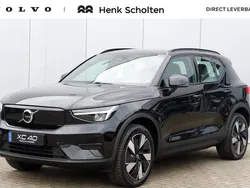 Zwart, metallic lak Gebruikt 2024 Volvo XC40 Plus SUV | € 44.950 (Eerlijke prijs)