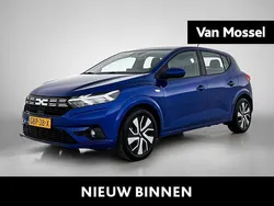 Blauw Gebruikt 2024 Dacia Sandero Expression Hatchback | € 18.940 (Eerlijke prijs)