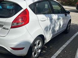 Wit Gebruikt 2011 Ford Fiesta Limited Hatchback | € 2.700 (Goede deal)