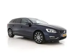 Blauw Gebruikt 2015 Volvo V60 Summum Stationwagen | € 9.945 (Goede deal)