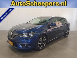 Blauw, metallic lak Gebruikt 2018 Renault Mégane GrandTour Bose Edition Stationwagen | € 13.995 (Eerlijke prijs)