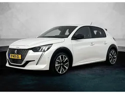 Wit Gebruikt 2021 Peugeot 208 GT-line Hatchback | € 21.420 (Eerlijke prijs)