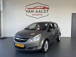 Bruin, metallic lak Gebruikt 2010 Opel Corsa Cosmo Hatchback | € 3.445 (Eerlijke prijs)