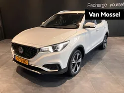 Wit Gebruikt 2020 MG ZS Luxury Sedan | € 15.995 (Eerlijke prijs)