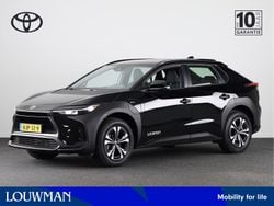 Attitude black metallic (donker zwart metallic) Gebruikt 2025 Toyota bZ4X Active SUV | € 36.495 (Goede deal)
