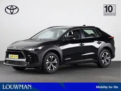Attitude black metallic (donker zwart metallic) Gebruikt 2025 Toyota bZ4X Active SUV | € 41.995 (Goede deal)