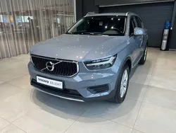 Grijs Gebruikt 2019 Volvo XC40 Momentum SUV | € 19.900