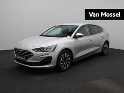 Grijs Gebruikt 2023 Ford Focus Titanium Hatchback | € 19.900 (Goede deal)