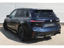 M carbonschwarz (donker zwart metallic) Gebruikt 2025 BMW iX Comfort Edition SUV | € 107.547