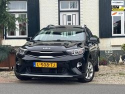 Zwart, metallic lak Gebruikt 2021 Kia Stonic SUV | € 15.900 (Goede deal)