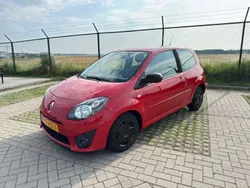 Rood Gebruikt 2011 Renault Twingo Dynamique Hatchback | € 2.300 (Goede deal)