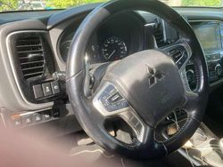 Beige Gebruikt 2019 Mitsubishi Outlander Edition SUV | € 21.850 (Eerlijke prijs)