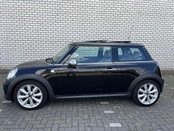 Zwart Gebruikt 2012 Mini Cooper Hatchback | € 6.250 (Eerlijke prijs)