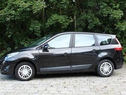 Zwart Gebruikt 2010 Renault Grand Scénic III Expression MPV | € 2.749 (Eerlijke prijs)