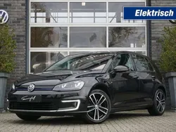Zwart Gebruikt 2015 VW e-Golf R-line Hatchback | € 12.950 (Eerlijke prijs)