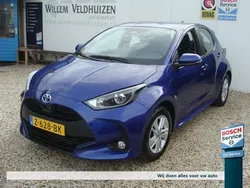 Blauw, metallic lak Gebruikt 2024 Toyota Yaris Hybrid Active Hatchback | € 21.980 (Goede deal)