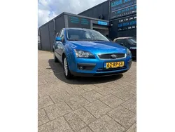Blauw Gebruikt 2005 Ford Focus Futura Hatchback | € 1.499 (Goede deal)