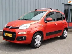 Rood Gebruikt 2015 Fiat Panda Lounge Hatchback | € 6.995 (Eerlijke prijs)