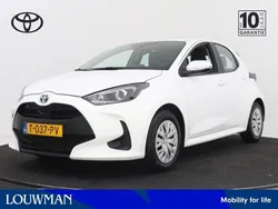 Wit Gebruikt 2023 Toyota Yaris Active Hatchback | € 21.450 (Eerlijke prijs)