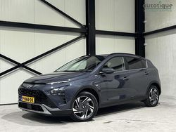 Grijs Gebruikt 2022 Hyundai Bayon Premium SUV | € 16.940 (Eerlijke prijs)