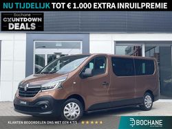 Brun cuivre (cnh) Gebruikt 2021 Renault Trafic Zen Van | € 29.950