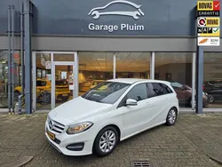 Wit Gebruikt 2015 Mercedes B180 Ambition MPV | € 8.940 (Eerlijke prijs)