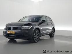 Zwart Gebruikt 2021 VW Tiguan Elegance SUV | € 29.850 (Goede deal)