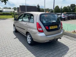 Beige Gebruikt 2002 Suzuki Liana Hatchback | € 1.299 (Eerlijke prijs)