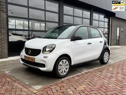 Wit Gebruikt 2015 Smart ForFour Hatchback | € 5.975 (Goede deal)
