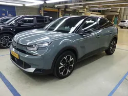 Grijs, metallic lak Gebruikt 2024 Citroën e-C4 SUV | € 28.900