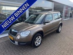 Bruin Gebruikt 2010 Skoda Yeti Ambition SUV | € 6.999 (Eerlijke prijs)