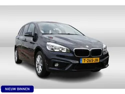 Blauw Gebruikt 2017 BMW 218 Executive Stationwagen | € 17.950 (Iets duurder)