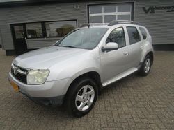 Grijs Gebruikt 2010 Dacia Duster Lauréate SUV | € 3.400 (Eerlijke prijs)