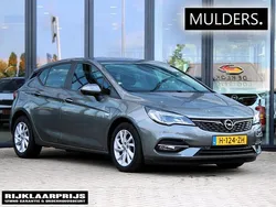 Grijs Gebruikt 2020 Opel Astra Edition Hatchback | € 14.987 (Eerlijke prijs)