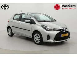 Grijs Gebruikt 2015 Toyota Yaris Hatchback | € 11.999 (Eerlijke prijs)