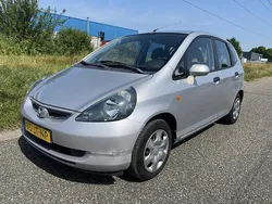 Grijs Gebruikt 2002 Honda Jazz LS Hatchback | € 1.499 (Goede deal)
