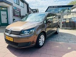 Bruin Gebruikt 2011 VW Touran Comfortline MPV | € 4.499 (Duur)