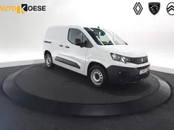 Bestelauto Gebruikt 2023 Peugeot Partner S MPV | € 17.400 (Iets duurder)