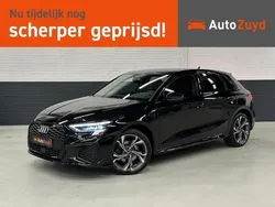 Zwart Gebruikt 2022 Audi A3 Sportback Advanced Hatchback | € 31.493 (Iets duurder)