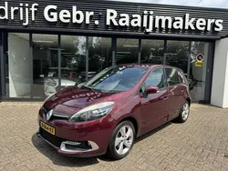 Rood Gebruikt 2014 Renault Scénic III Bose Edition MPV | € 4.950 (Super prijs)