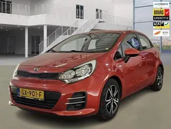 Rood Gebruikt 2015 Kia Rio Comfort Hatchback | € 9.950 (Eerlijke prijs)