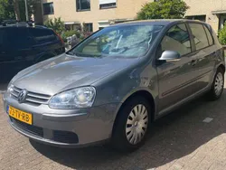 Grijs Gebruikt 2007 VW Golf V Hatchback | € 2.600 (Eerlijke prijs)