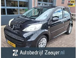 Zwart Gebruikt 2011 Peugeot 107 Hatchback | € 3.999 (Eerlijke prijs)